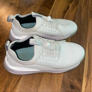 Clove white shoes 8